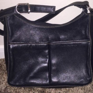 BLACK HUSH PUPPIES SHOULDER BAG